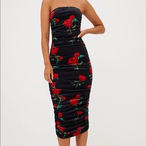 Floral printed velvet ruched bandeau midi dress